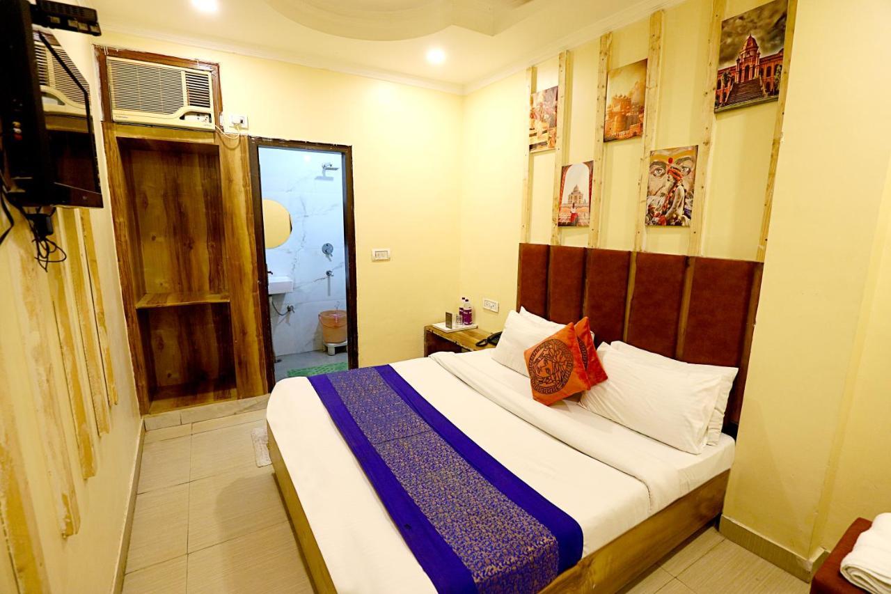Hotel Nityaa Suites New Delhi Eksteriør billede