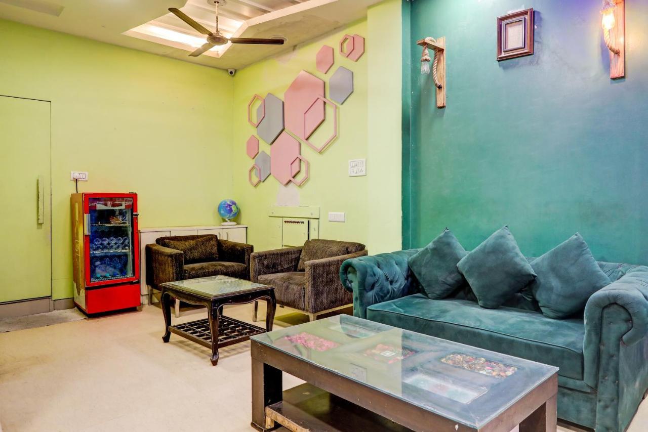 Hotel Nityaa Suites New Delhi Eksteriør billede