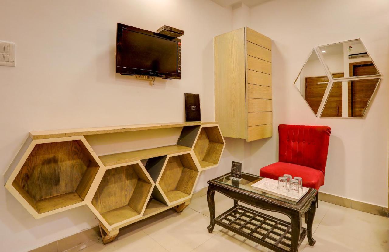 Hotel Nityaa Suites New Delhi Eksteriør billede