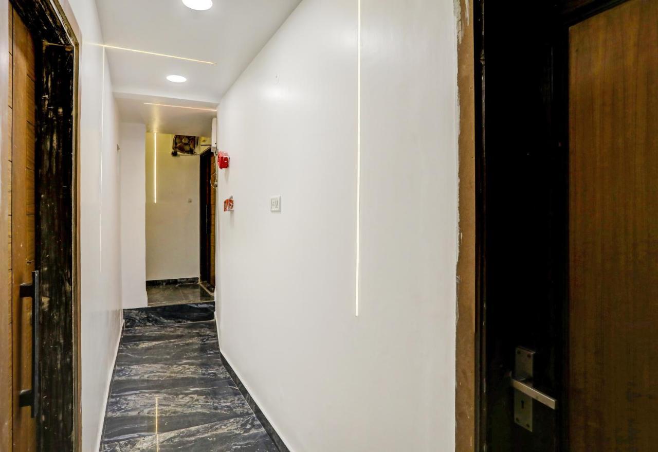 Hotel Nityaa Suites New Delhi Eksteriør billede
