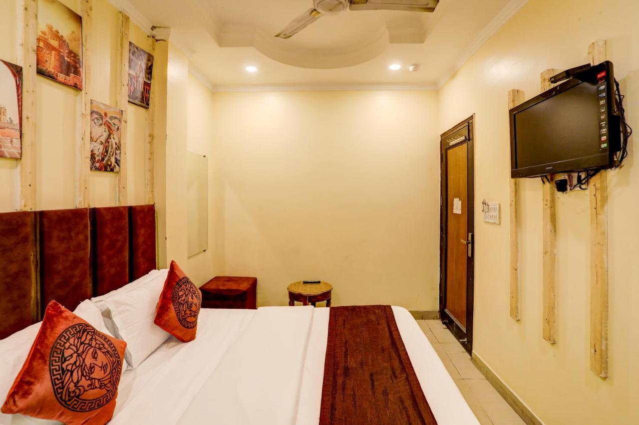 Hotel Nityaa Suites New Delhi Eksteriør billede