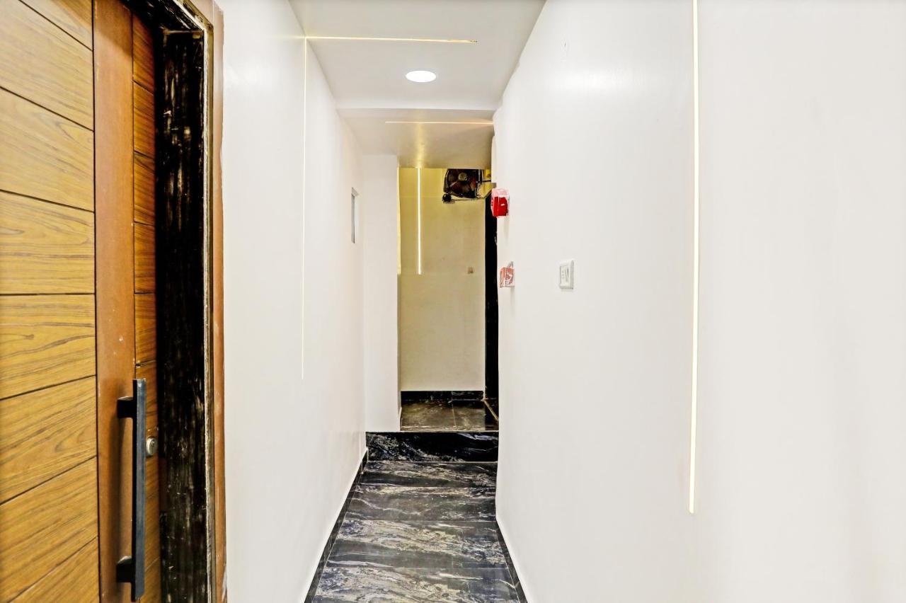 Hotel Nityaa Suites New Delhi Eksteriør billede