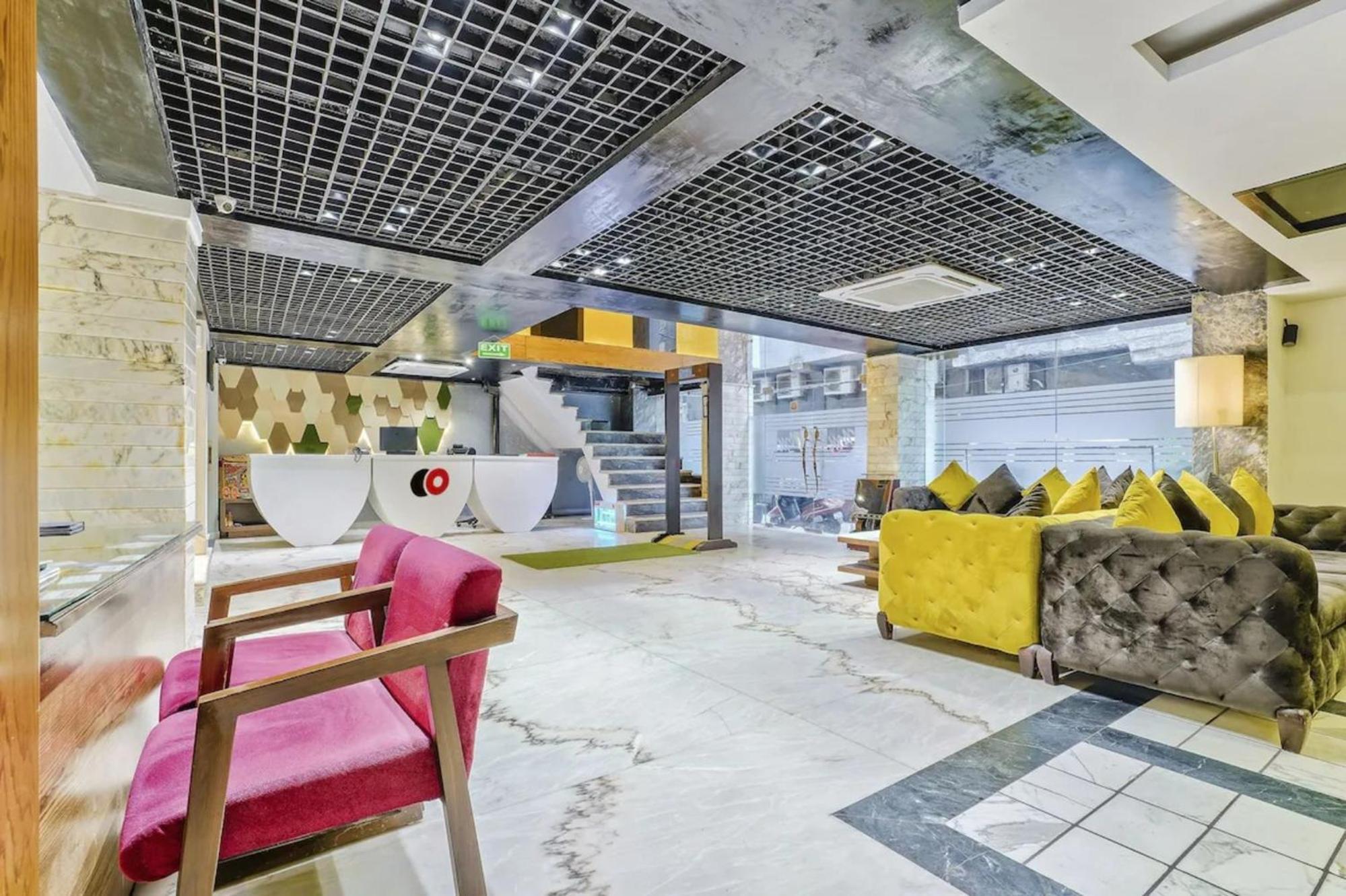 Hotel Nityaa Suites New Delhi Eksteriør billede